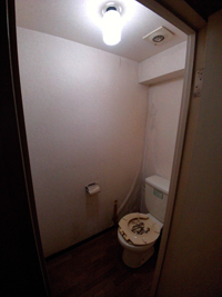 施工前　トイレ